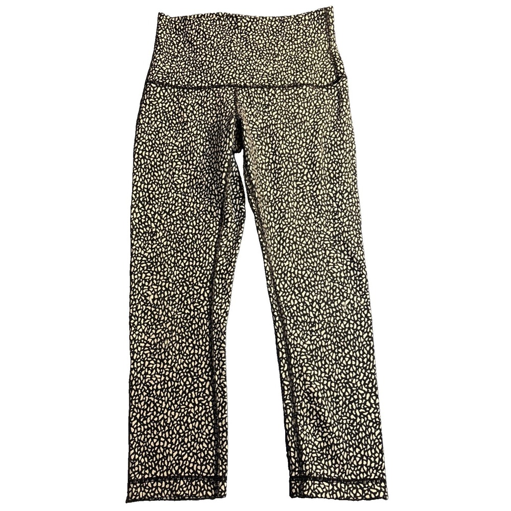 Lululemon Leggings Black White Good Condition High Rise Crop Crackle Print Sz 4